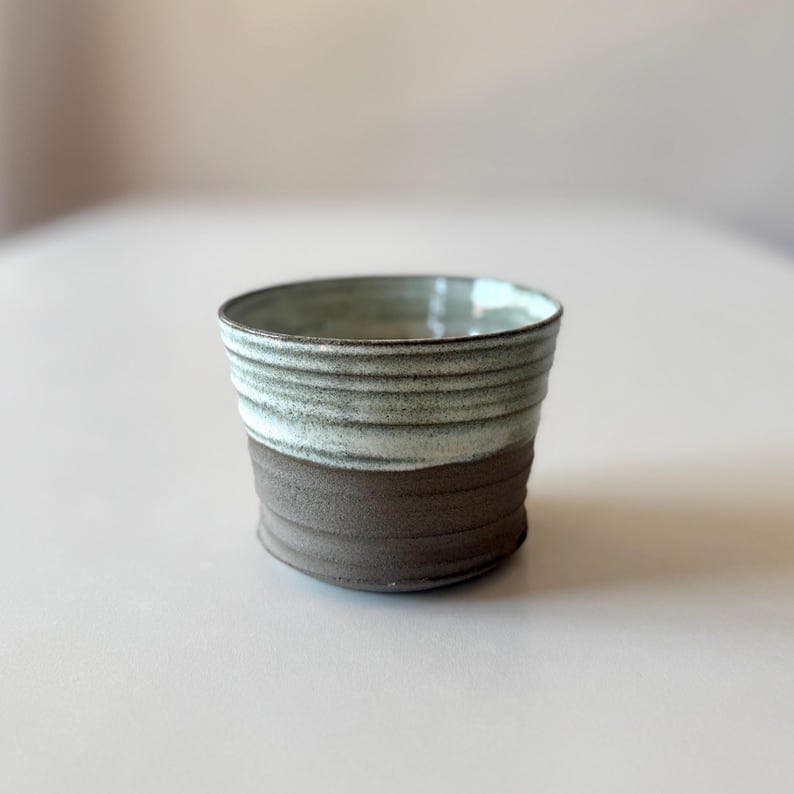 White-Green Gloss Tumbler